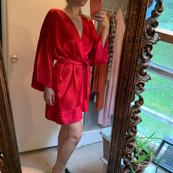 Vintage Victoria’s Secret Red Satin Robe Duster OS - Picture 3 of 10